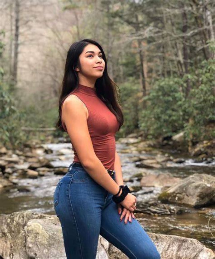 Aishah Sofey: The Controversy Surrounding Her Leaked OnlyFans Content
