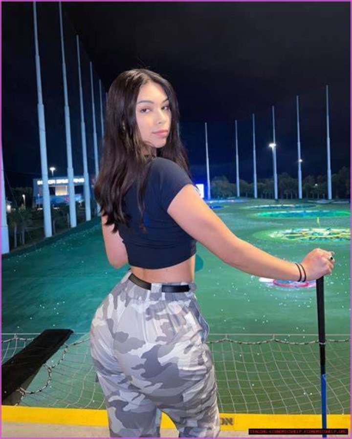 Aishah Sofey: The Rising Star on OnlyFans
