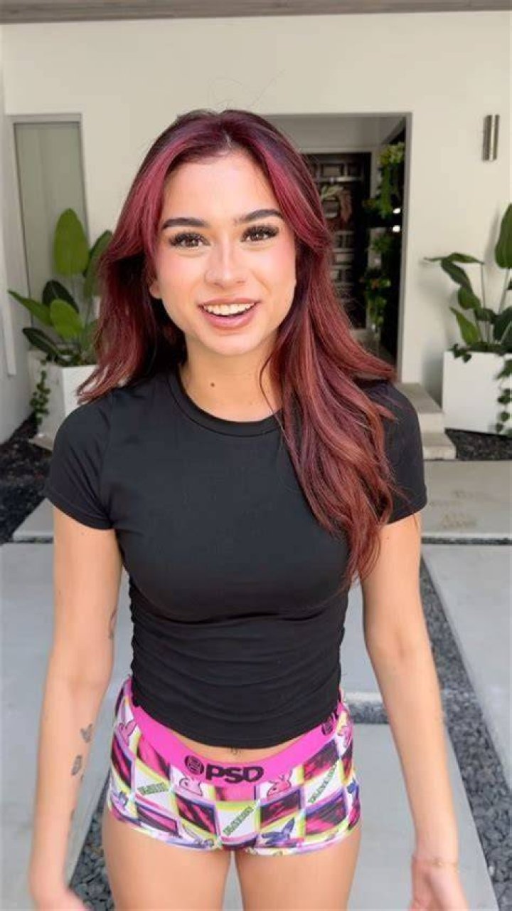 Andie Elle Najed: A Rising Star in the Music Industry