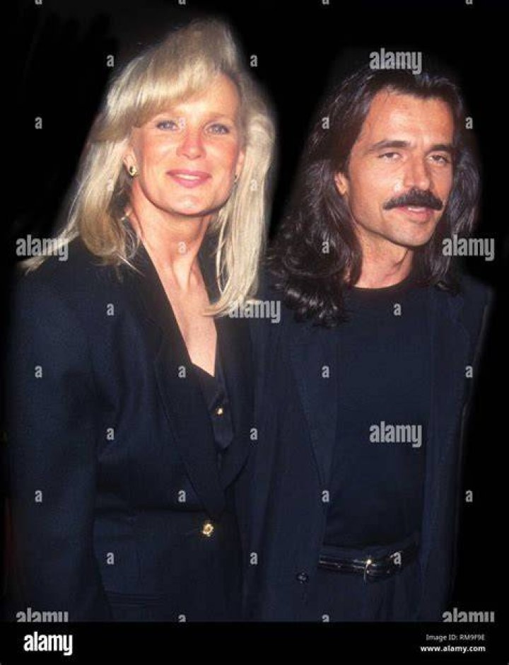 Are Yanni and Linda Evans Still Together? Exploring Their Relationship Journey