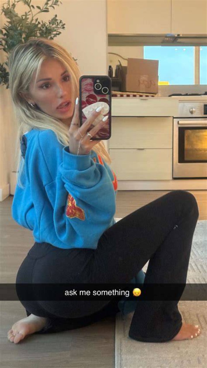 Breckie Hill Feet: A Comprehensive Exploration of the Internet Sensation
