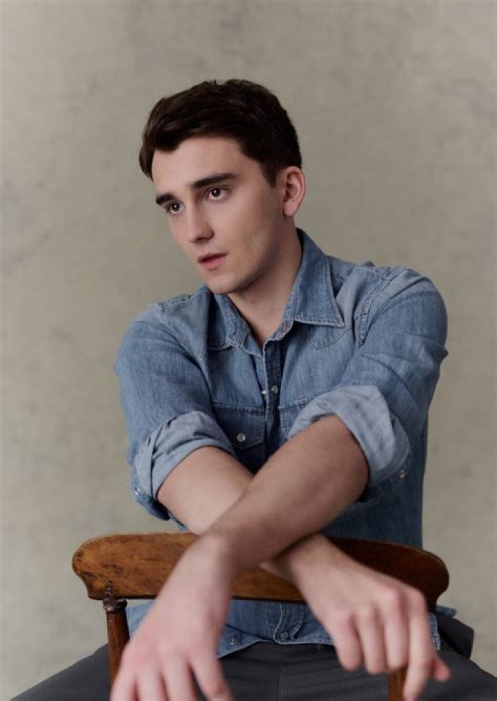 Cameron Chapman: The Rising Star in the Digital Age