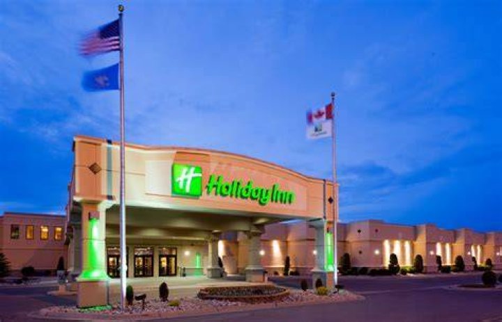 Discover Holiday Inn Fargo ND's Culinary Delights at Our Restaurant