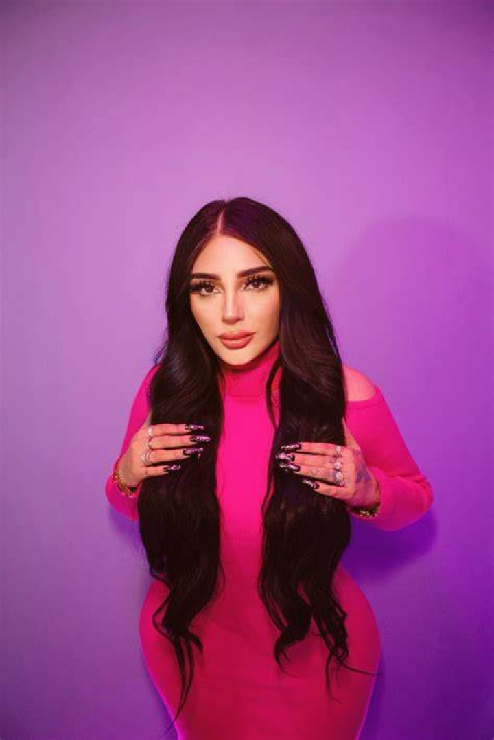 Discovering the Enigma of Janiceejanice: A Journey Through Her Life and Influence