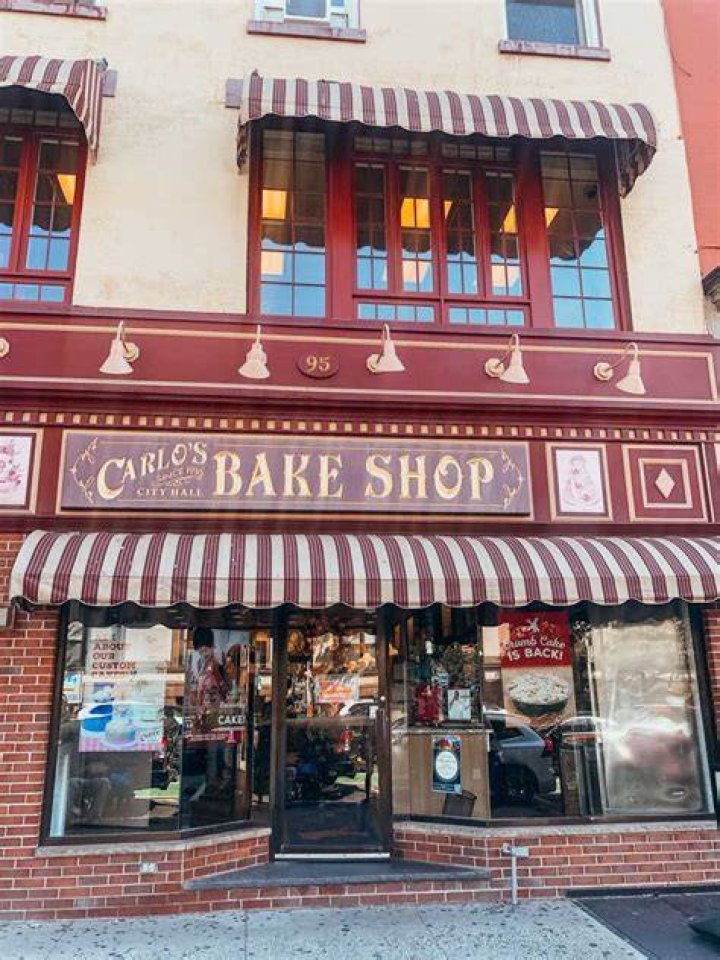 Discovering the Sweet Delights of Carlo's Bakery Hoboken