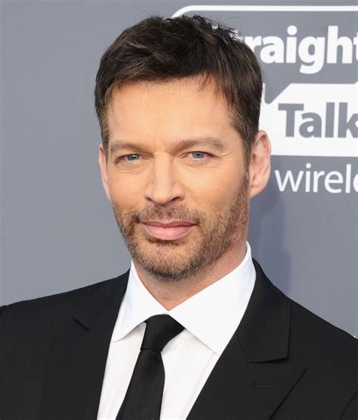 Does Harry Connick Jr. Wear a Hairpiece? Unveiling the Truth