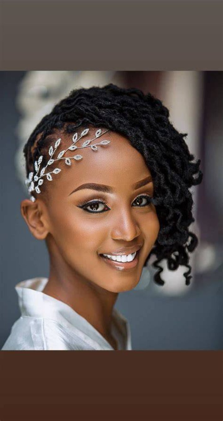 Embrace Your Individuality: A Guide to Wedding Hairstyles with Dreadlocks