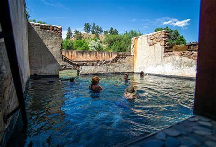 Explore Moccasin Springs: Natural Wonder at Your Fingertips