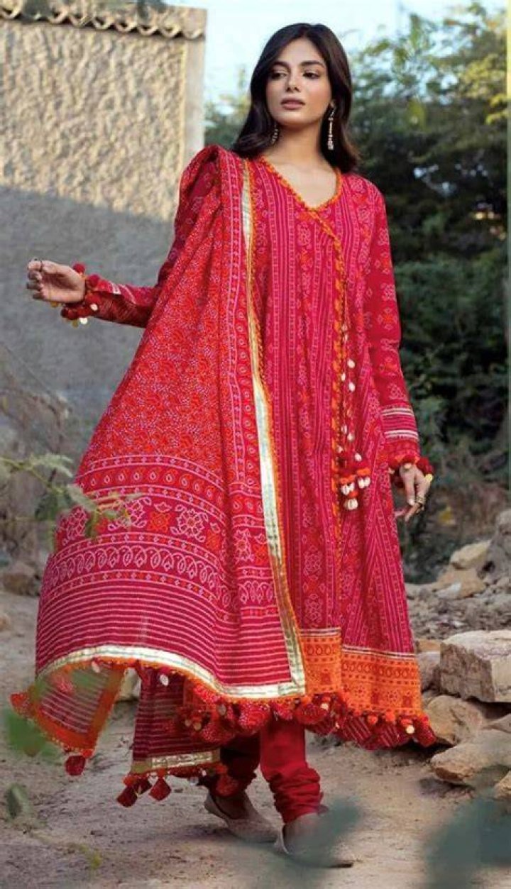 Exploring the Allure of Pakistan's Sexy Charm