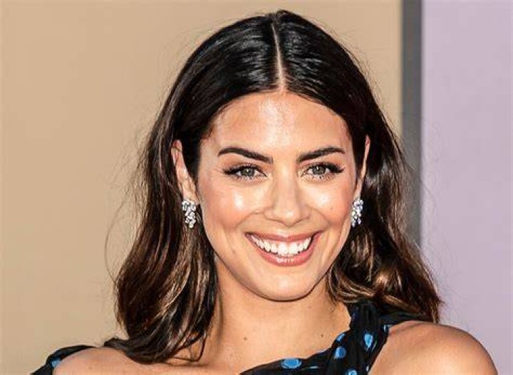 Famous Spanish Actors and Actresses: Unveiling the Stars of the Silver Screen