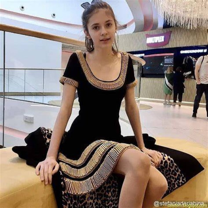 How Old is Stefania Deriabina? Get Her Age Now!