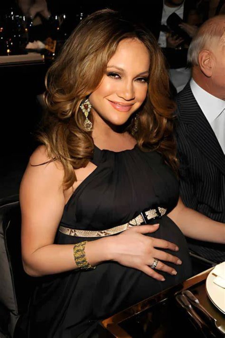 Is Jennifer Lopez Pregnant? Exploring the Buzz Around Her Possible Pregnancy