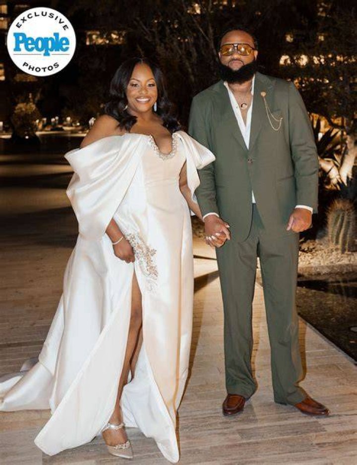 Kardea Brown's Stunning Wedding Dress: A Perfect Blend of Elegance and Style