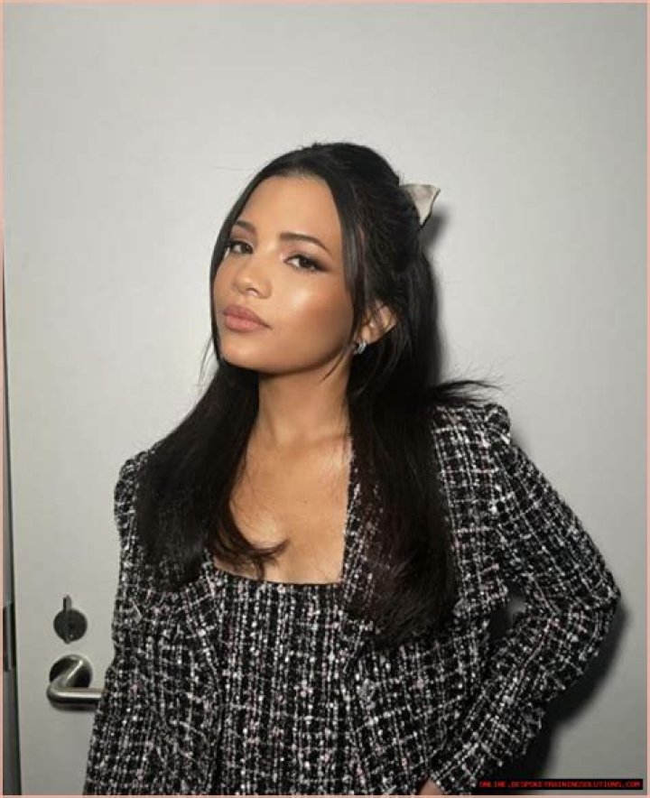 Nikki Castoras: The Rising Star of the Entertainment Industry