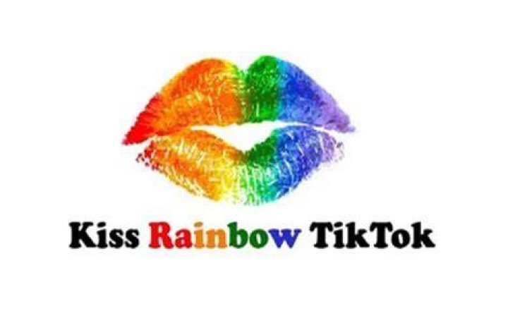 Rainbow Kiss Viral Video: The Phenomenon Unveiled