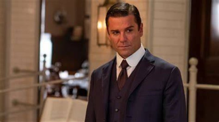Remembering a Talented Star: The Tragic Passing of a Murdoch Mysteries Actor
