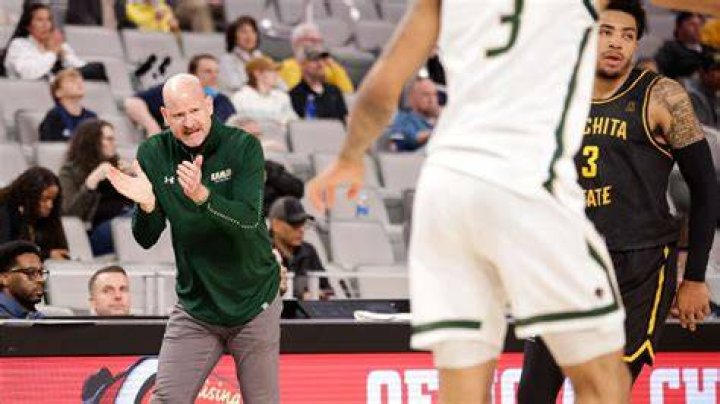 UAB Triumphs Over UNT in a Thrilling AAC Tournament Semifinal