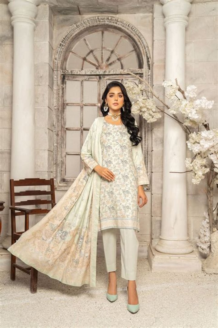 Understanding the Allure of Pakistani Fashion: A Deep Dive into the World of Pakistani Sexy Style