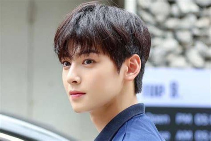 Unveiling Cha Eun Woo's Weight: The Secrets Behind His Stunning Physique