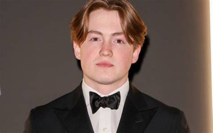 Unveiling the Height of Kit Connor: The Rising Star