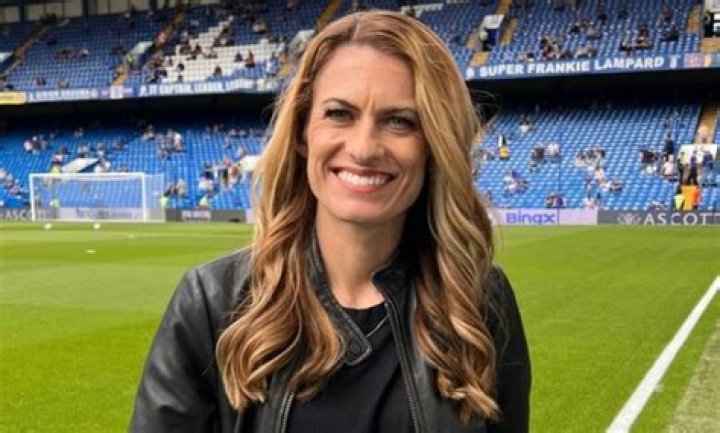 Unveiling the Journey of Karen Carney: A Football Icon