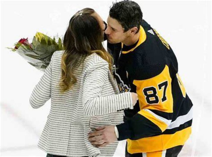 Unveiling the Life of Sidney Crosby's Wife: A Journey into Their Love Story