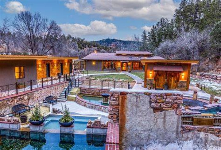 Unwind at Moccasin Springs: Your Natural Mineral Spa Getaway