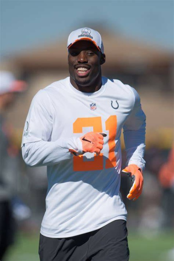 Vontae Davis: A Journey Through Football and Self-Discovery